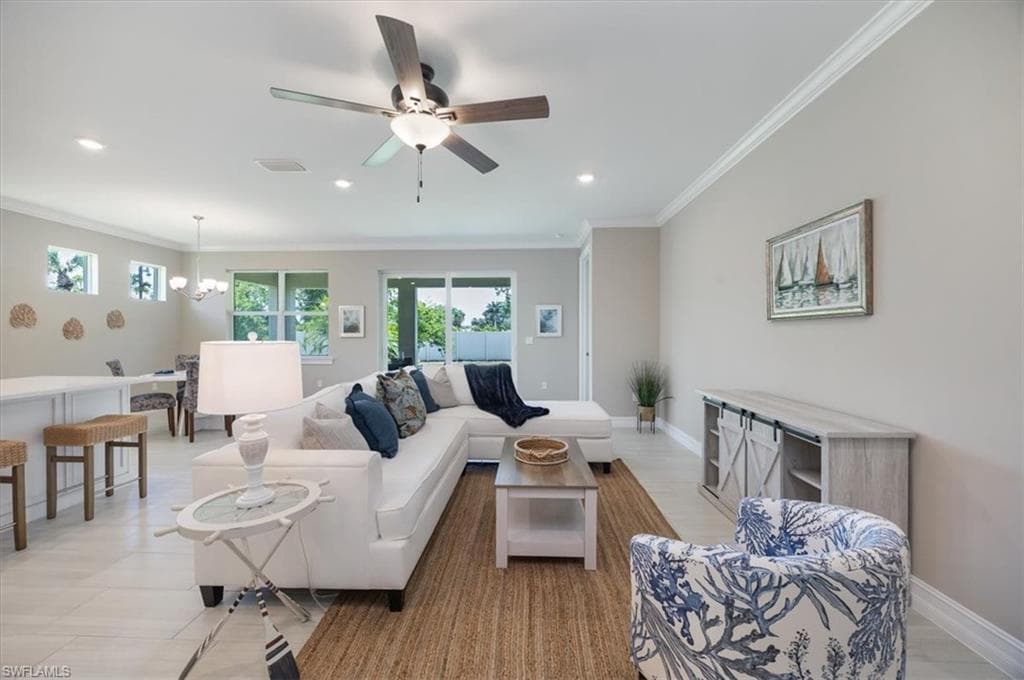 263 Tamarindo LN NAPLES, FL 34114