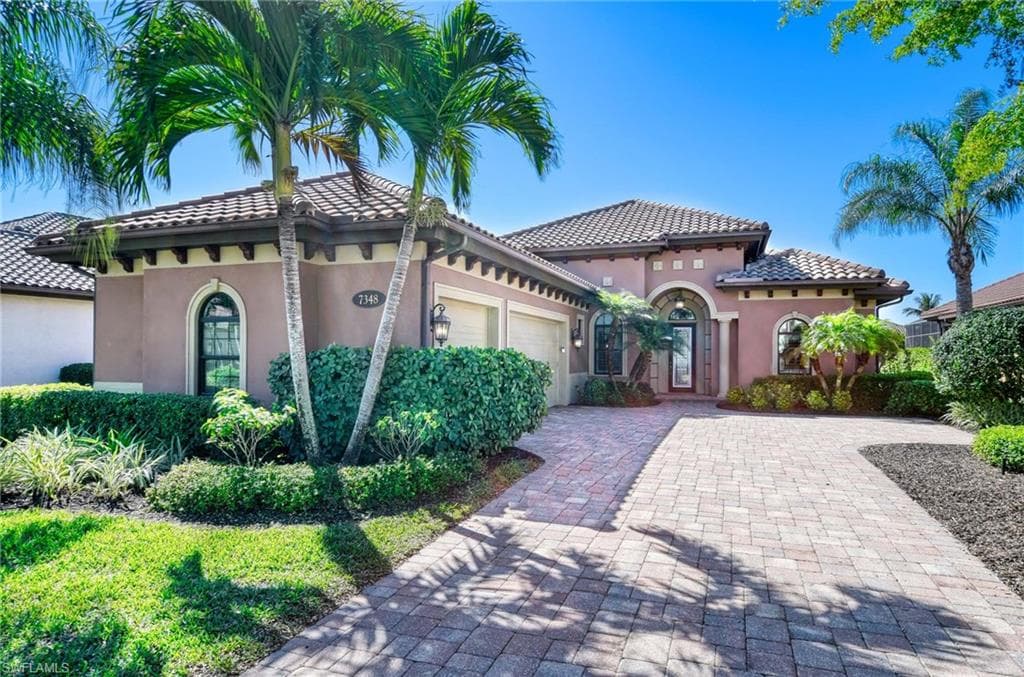 7348 Lantana WAY NAPLES, FL 34119