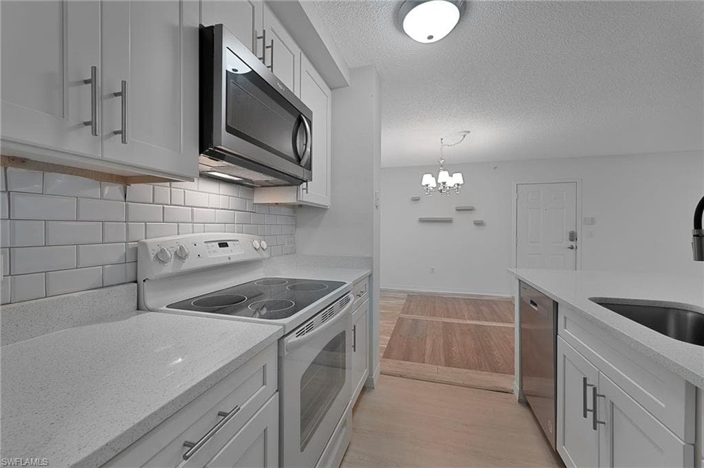 8960 Colonnades CT E 915 BONITA SPRINGS, FL 34135