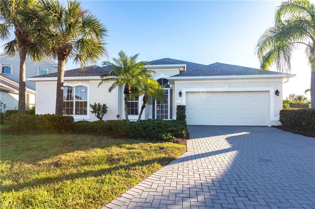 9282 Palm Island CIR NORTH FORT MYERS, FL 33903