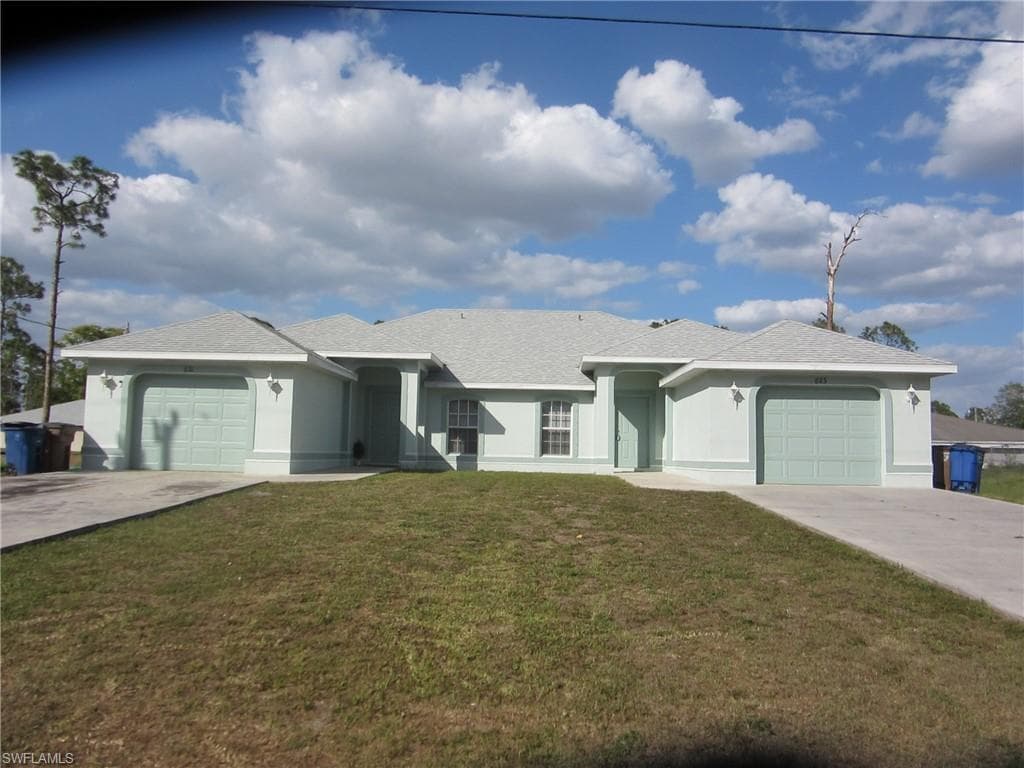 823 Meadow RD LEHIGH ACRES, FL 33973