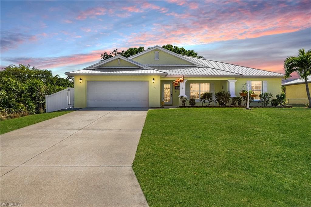 5221 6th ST W LEHIGH ACRES, FL 33971