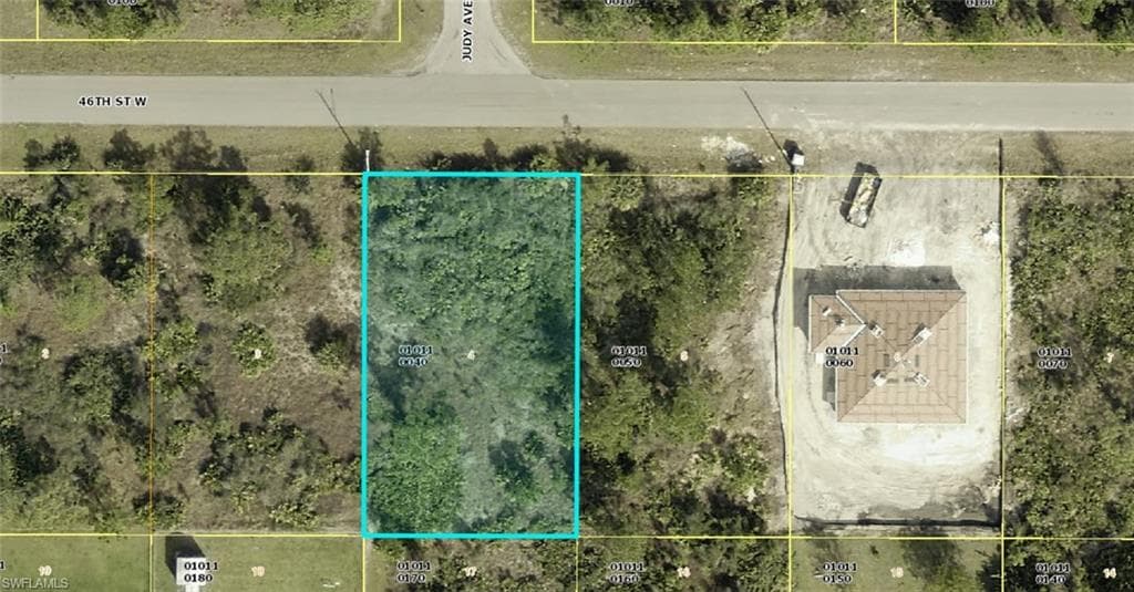 2913 46th ST W LEHIGH ACRES, FL 33971