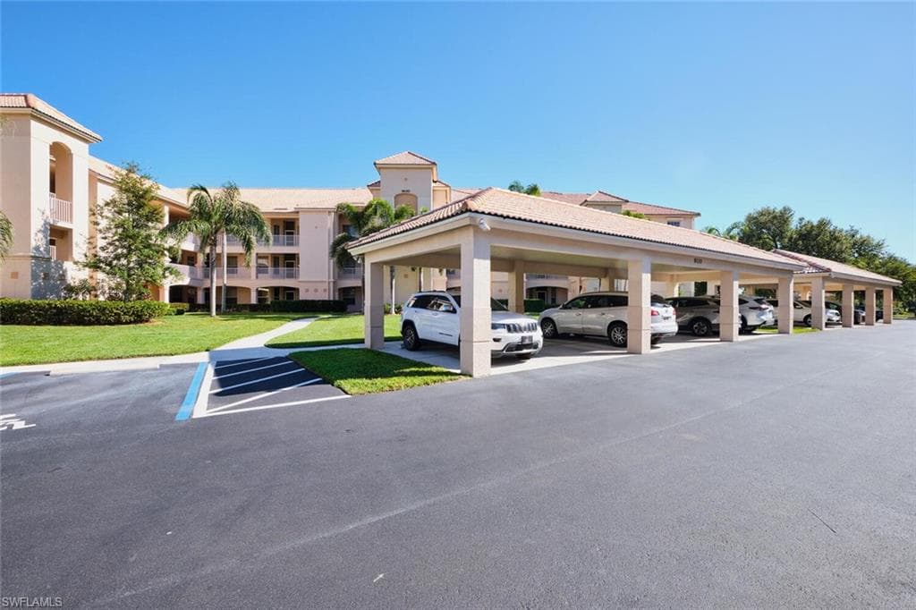 9110 Southmont CV 109 FORT MYERS, FL 33908