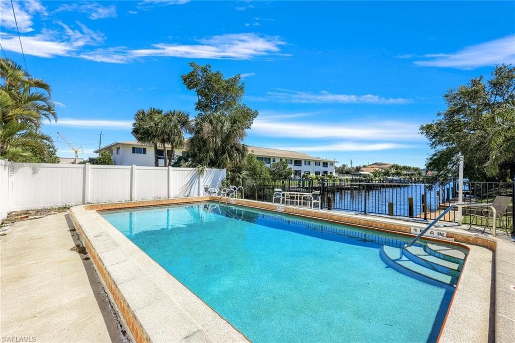 4803 Triton CT W 4 CAPE CORAL, FL 33904