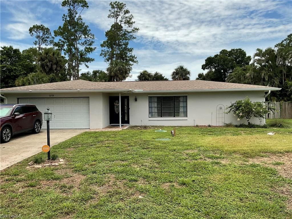 213 Lake AVE LEHIGH ACRES, FL 33936