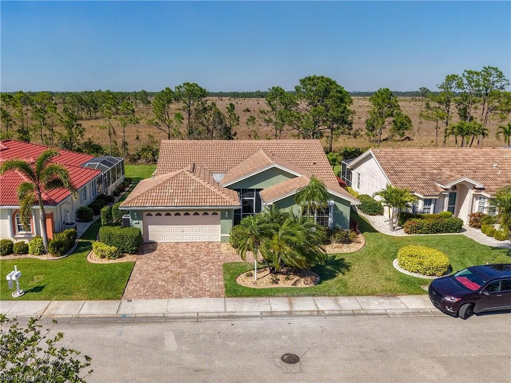 2841 Corinthia CIR NORTH FORT MYERS, FL 33917
