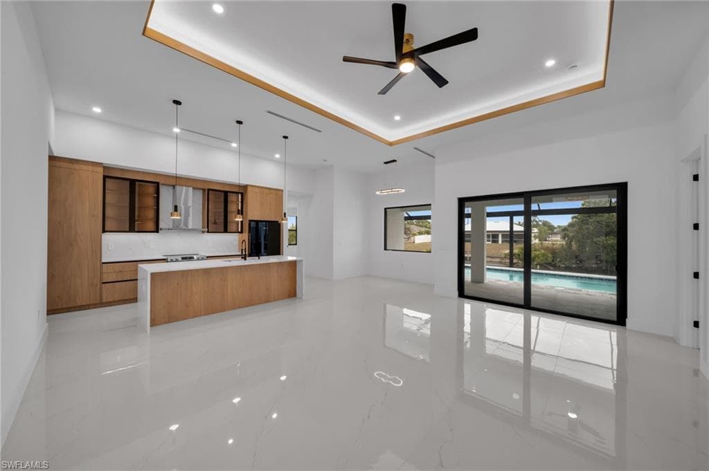 203 SE 11th TER CAPE CORAL, FL 33990