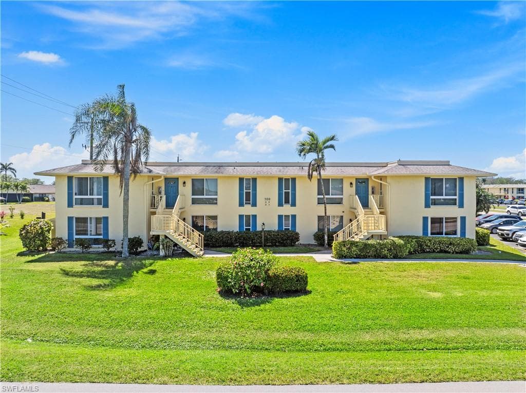 100 Glades BLVD 3 NAPLES, FL 34112