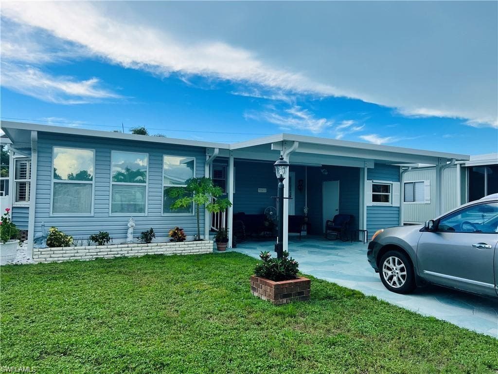 195 Oceans BLVD 195 NAPLES, FL 34104
