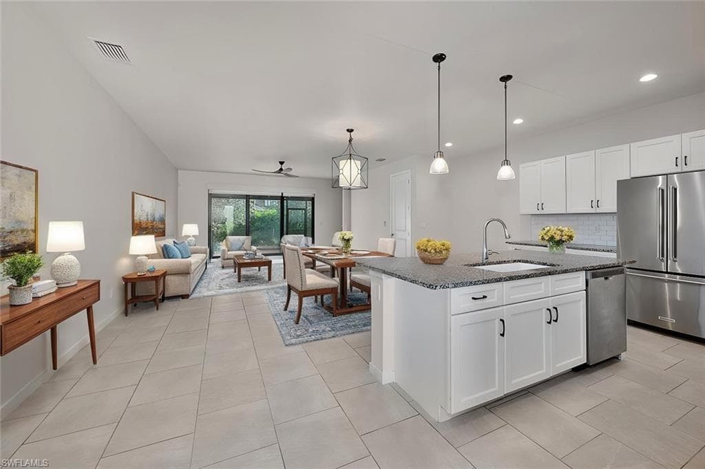 13010 Pembroke DR NAPLES, FL 34105