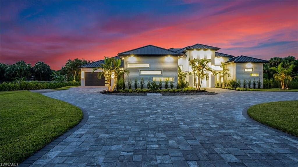 123 10th AVE NW NAPLES, FL 34120
