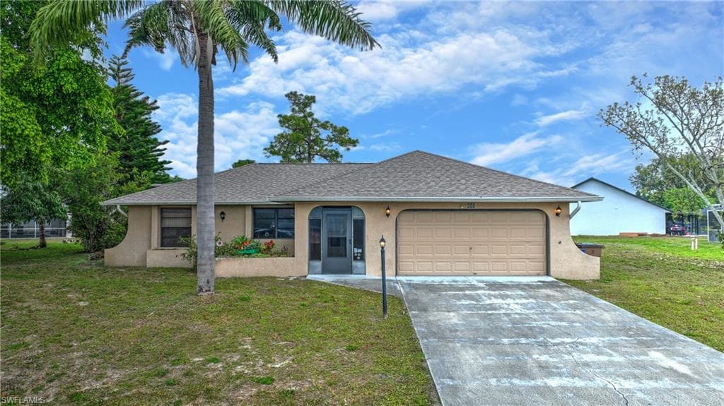 603 Weston RD LEHIGH ACRES, FL 33936