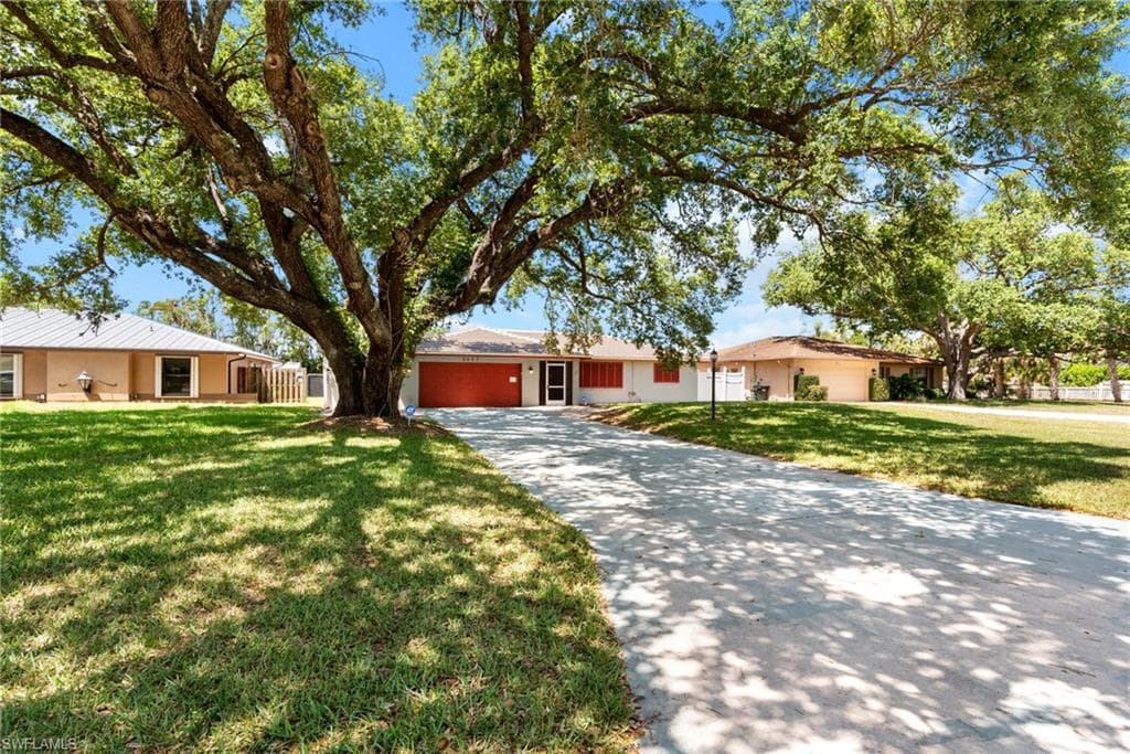 5057 Lexington BLVD FORT MYERS, FL 33919