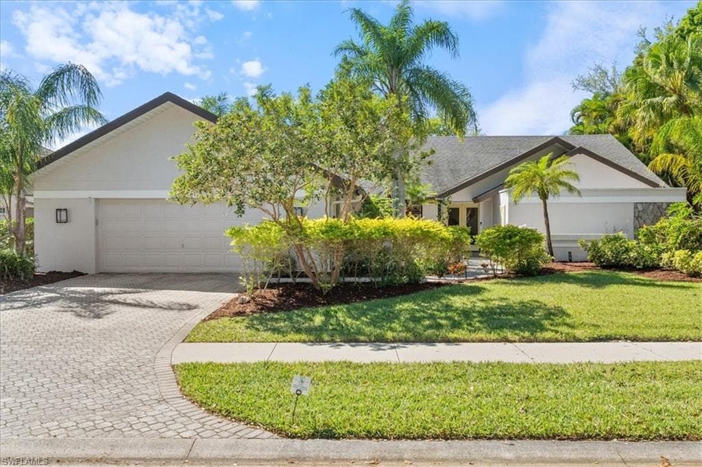 19 Winewood CT FORT MYERS, FL 33919