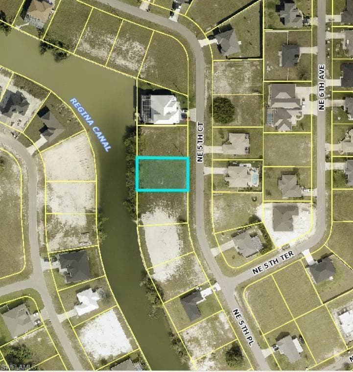 530 NE 5th PL CAPE CORAL, FL 33909