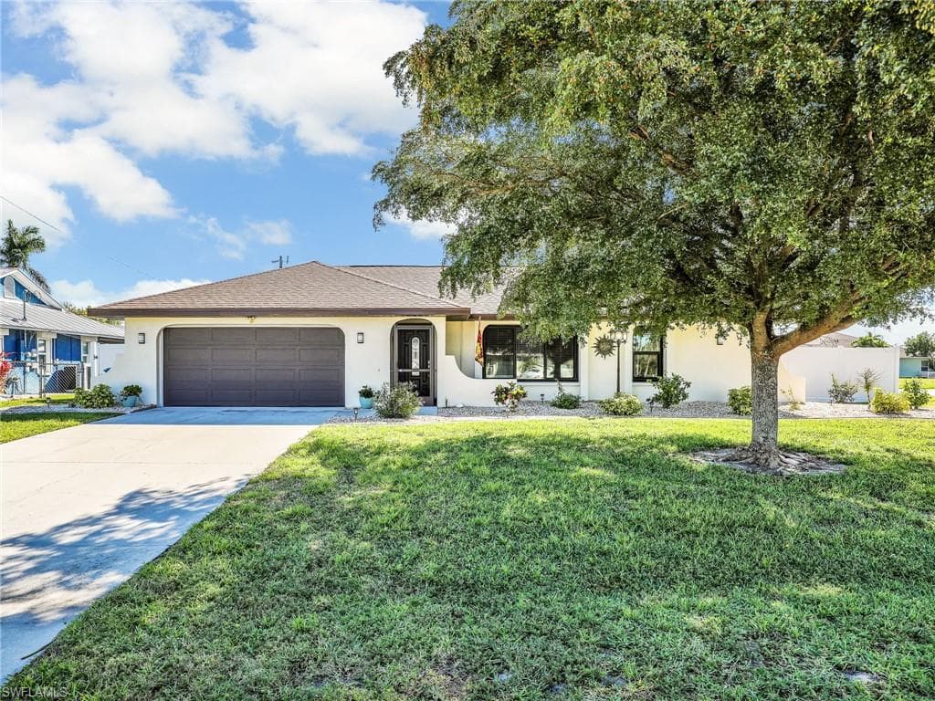 3823 6th PL CAPE CORAL, FL 33914
