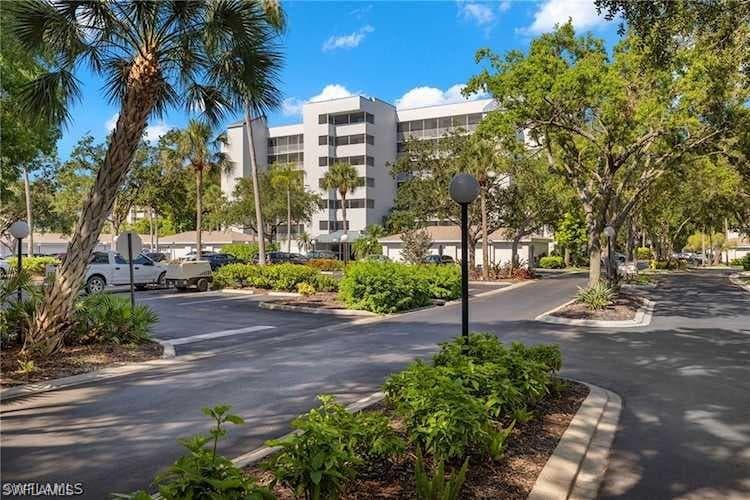 285 Naples Cove DR 1102 NAPLES, FL 34110