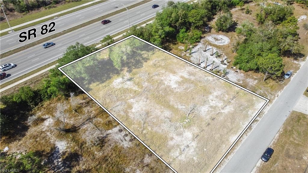 956 Meadow RD LEHIGH ACRES, FL 33973
