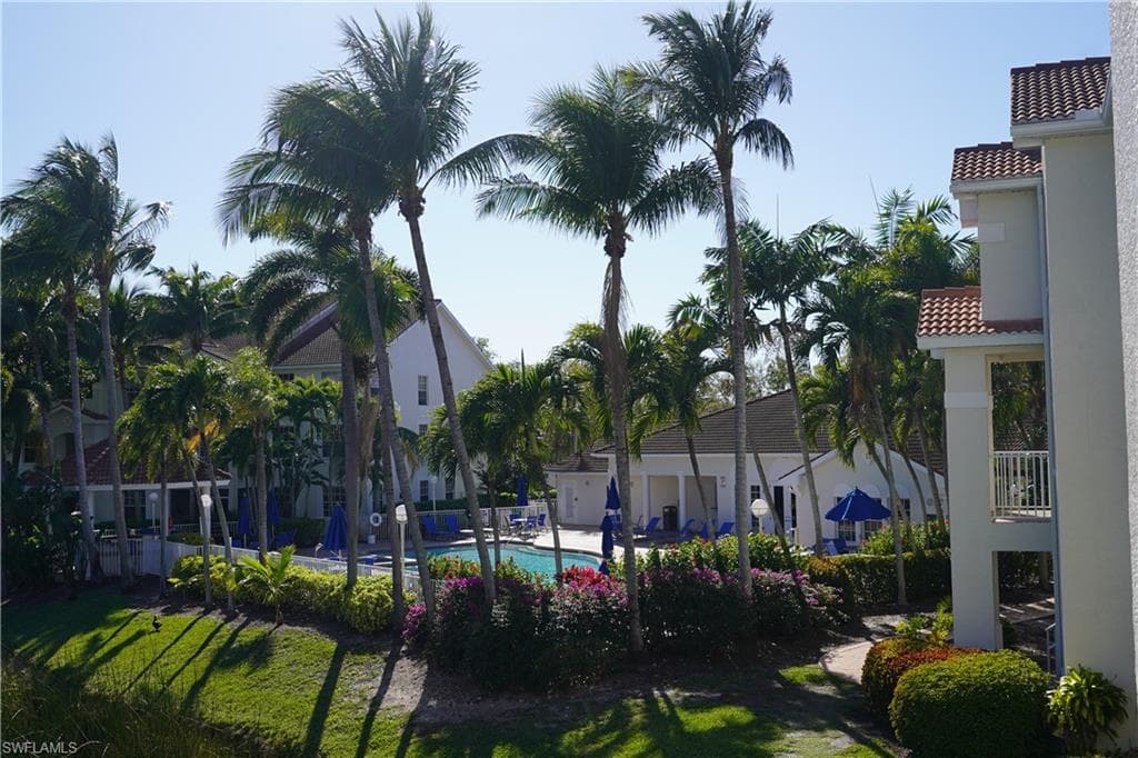 4720 Saint Croix LN 136 NAPLES, FL 34109