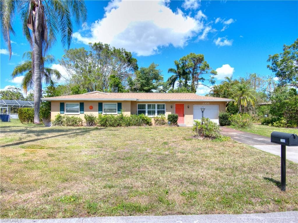 2355 La Salle AVE FORT MYERS, FL 33907