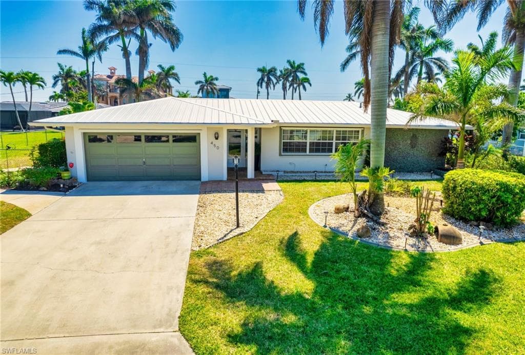 450 Bayshore DR CAPE CORAL, FL 33904