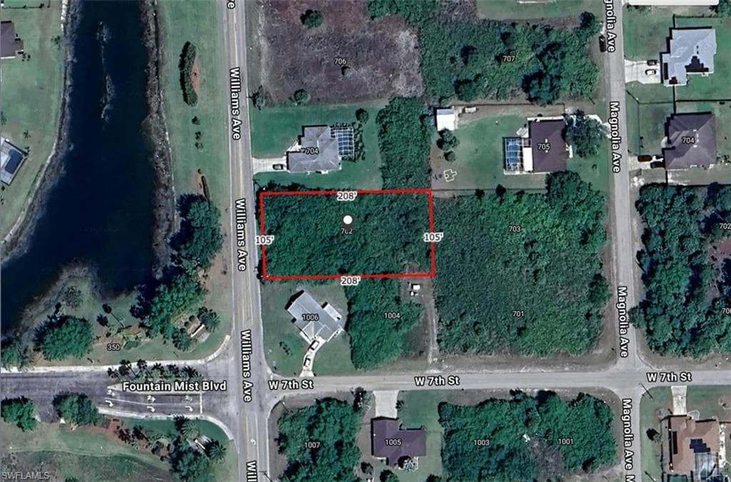 702 Williams AVE LEHIGH ACRES, FL 33972