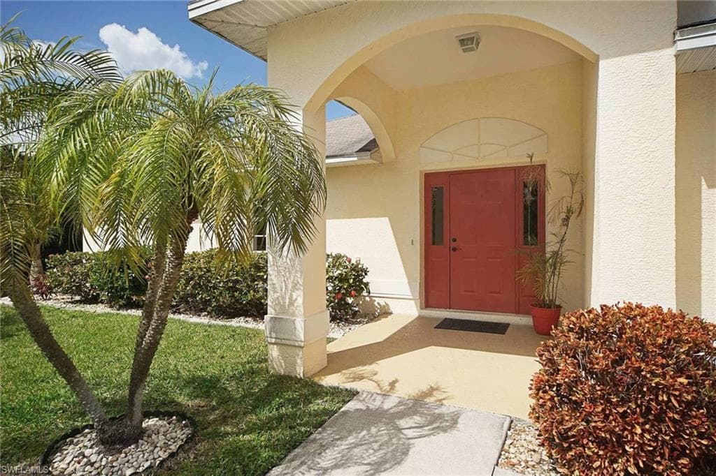 303 Aviation PKWY CAPE CORAL, FL 33904