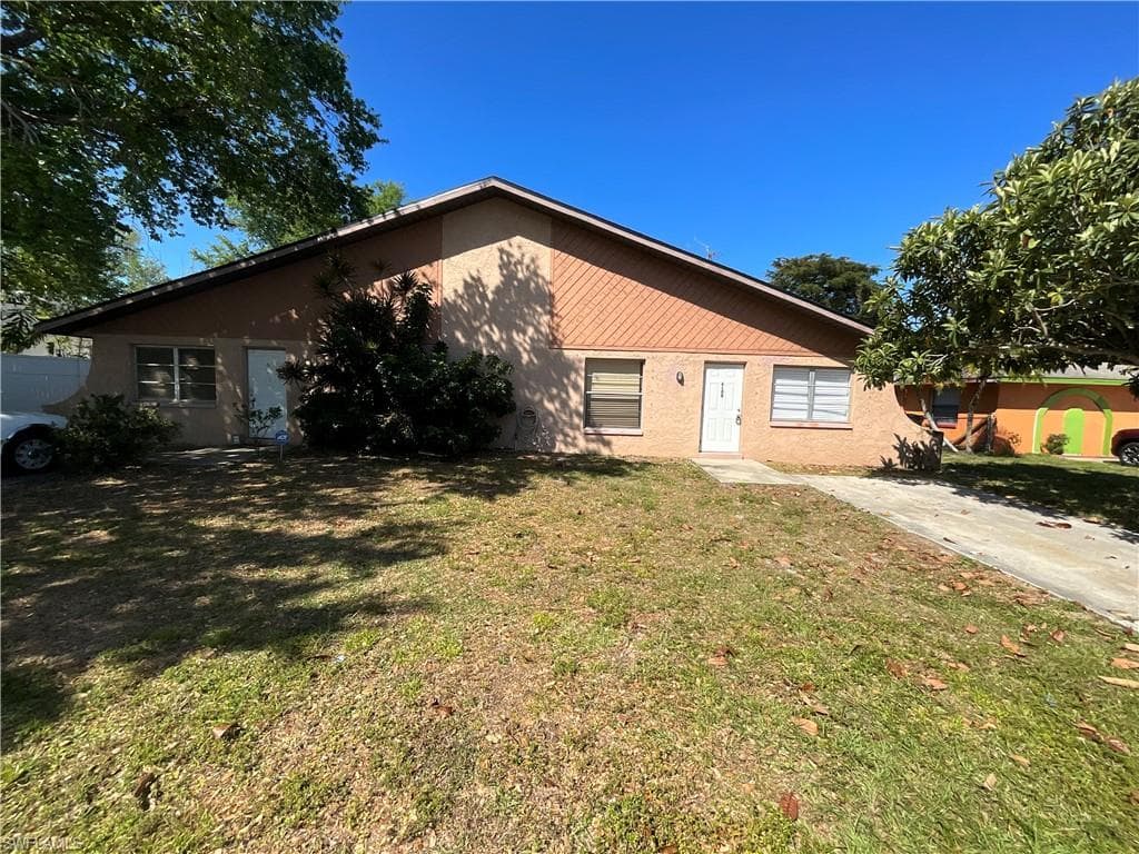 610 SE 13th CT B CAPE CORAL, FL 33990