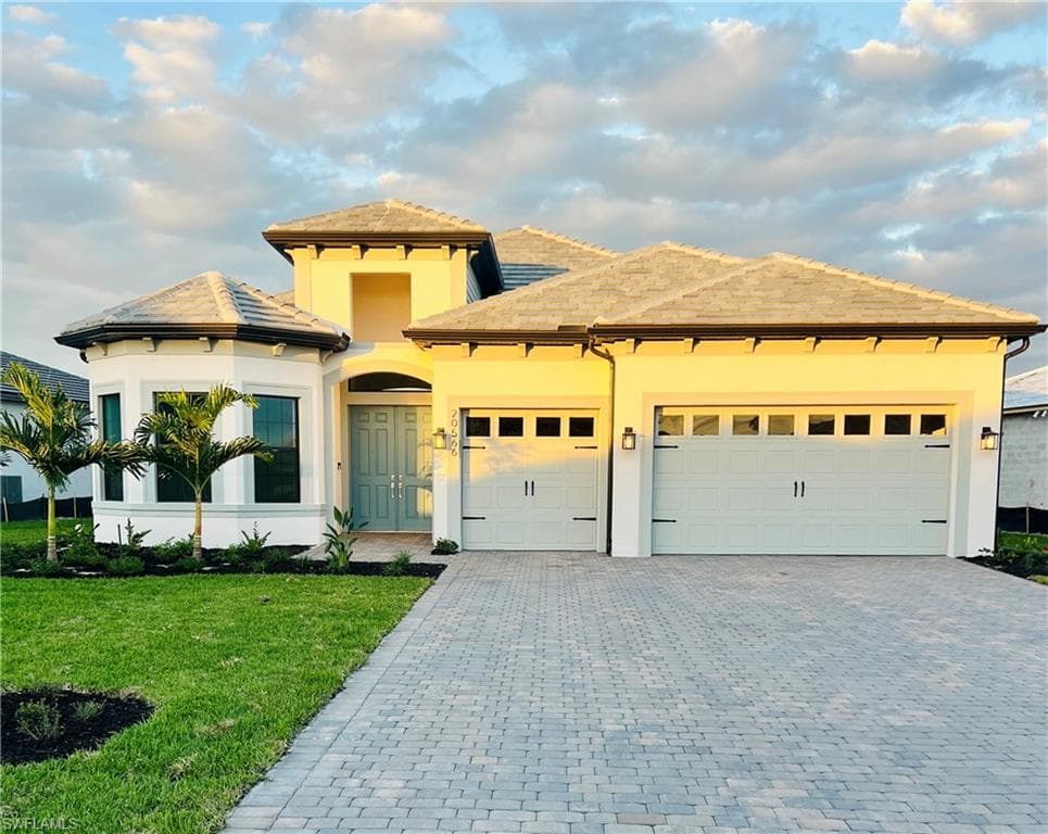20566 Napa LOOP ESTERO, FL 33928