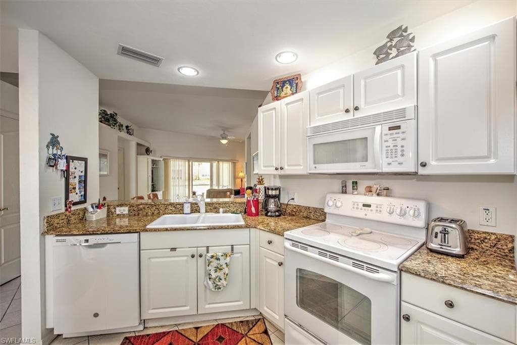 12171 Summergate CIR 102 FORT MYERS, FL 33913