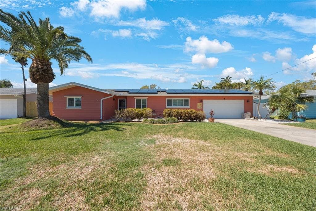 1694 HARBOR CIR W LARGO, FL 33770