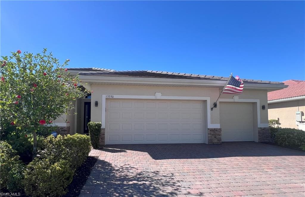 13330 Seaside Harbour DR NORTH FORT MYERS, FL 33903