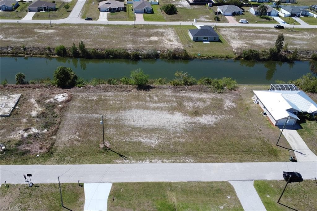 1704 6th PL CAPE CORAL, FL 33993