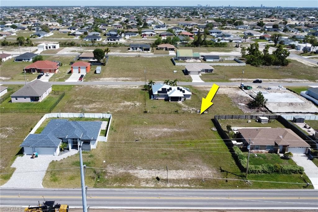 1307 Santa Barbara BLVD N CAPE CORAL, FL 33993