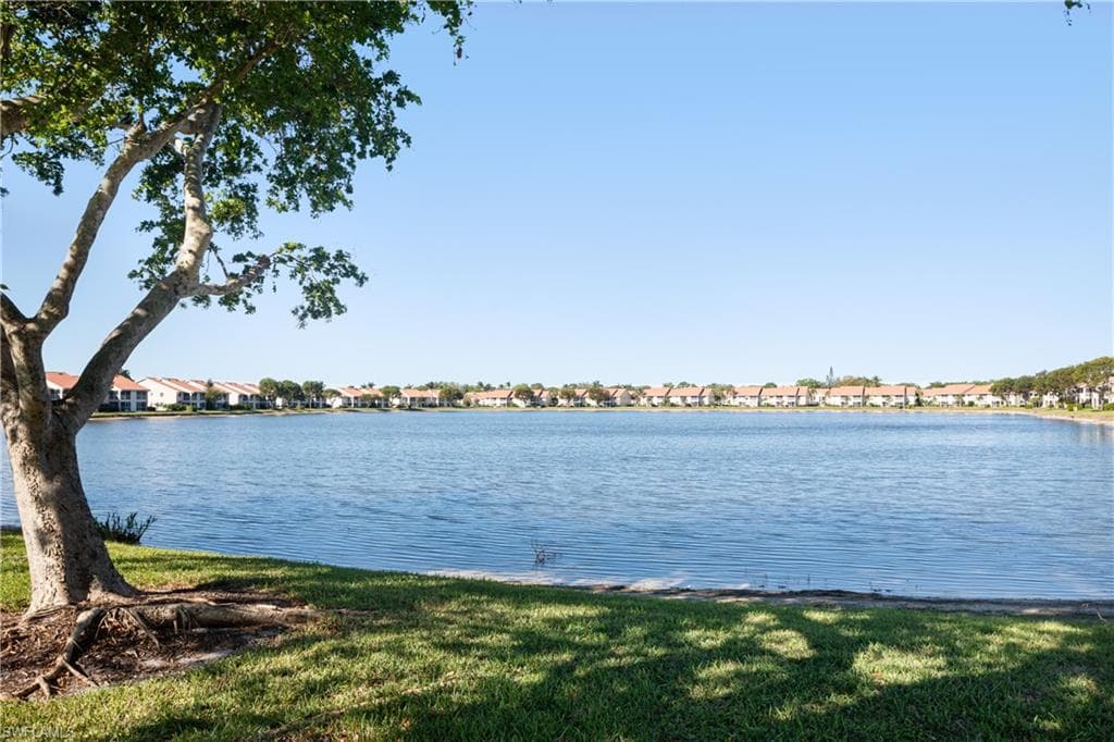 7784 Emerald CIR 204 NAPLES, FL 34109