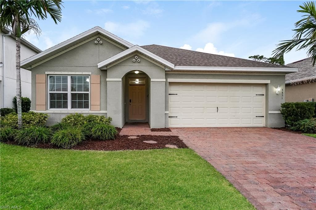 3451 Acapulco CIR CAPE CORAL, FL 33909
