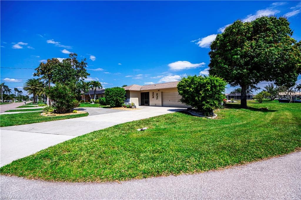 3521 SE 19th AVE CAPE CORAL, FL 33904