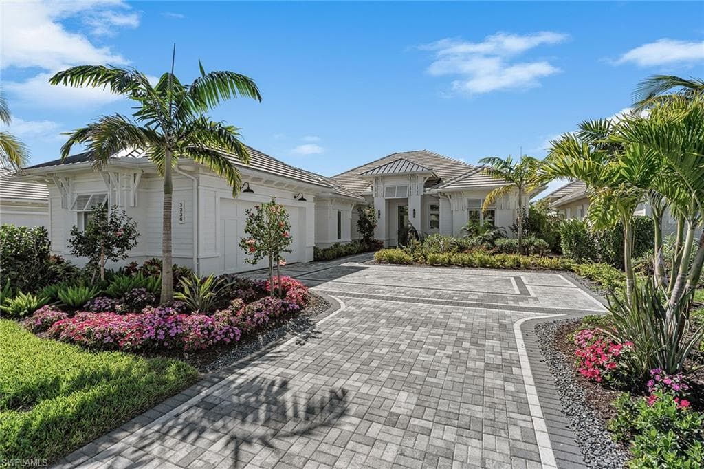 3336 Kumamoto LN NAPLES, FL 34114