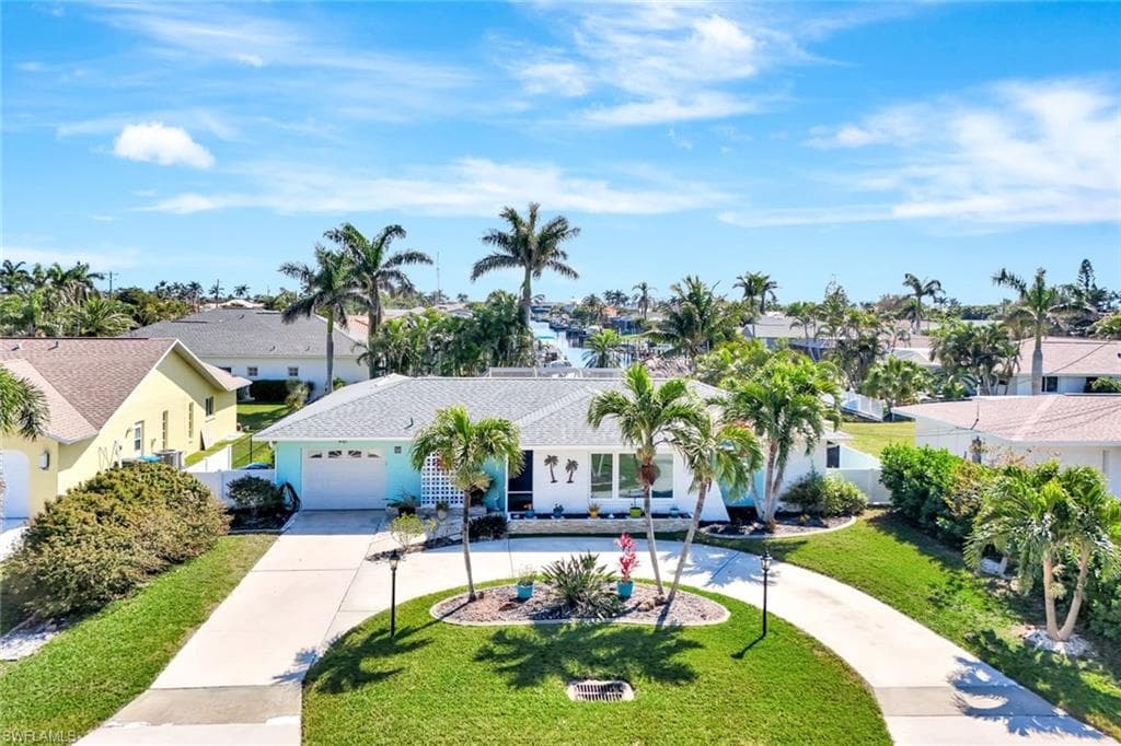 3005 SE 19th PL CAPE CORAL, FL 33904