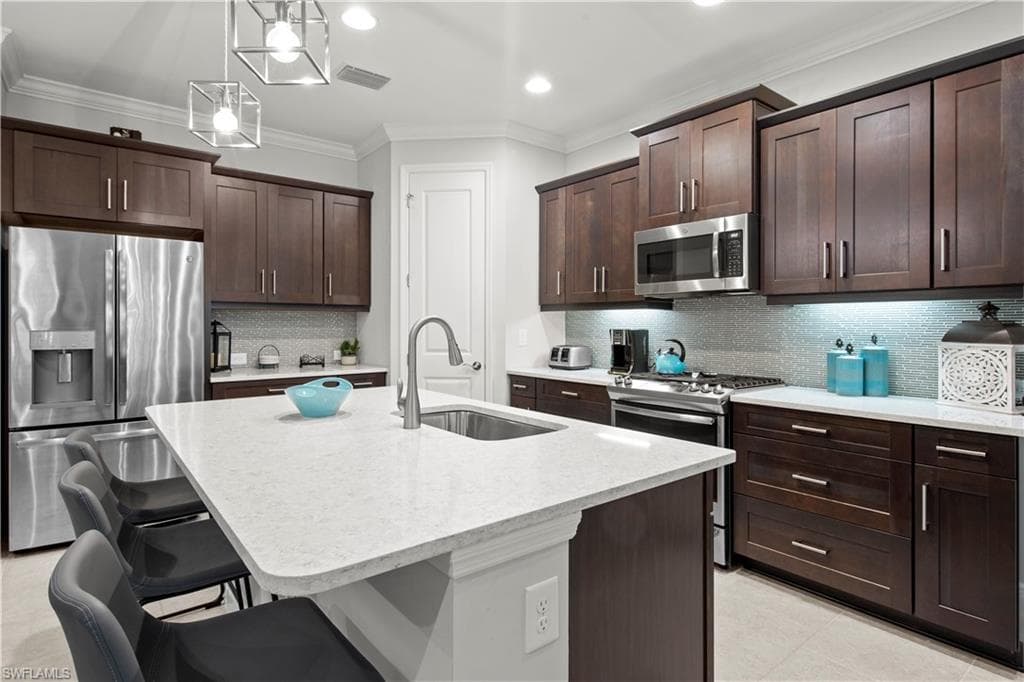 19819 Coconut Harbor CIR FORT MYERS, FL 33908