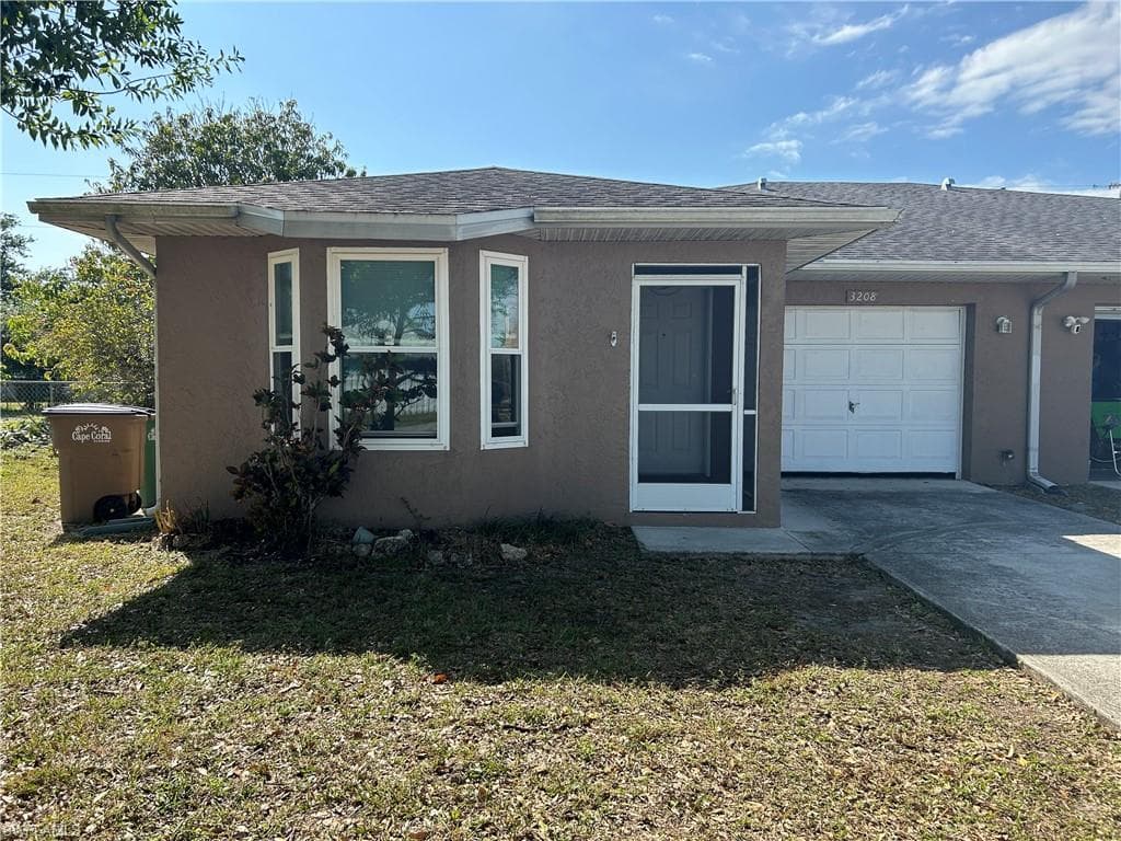 3208 SW 7th PL 3208 CAPE CORAL, FL 33914