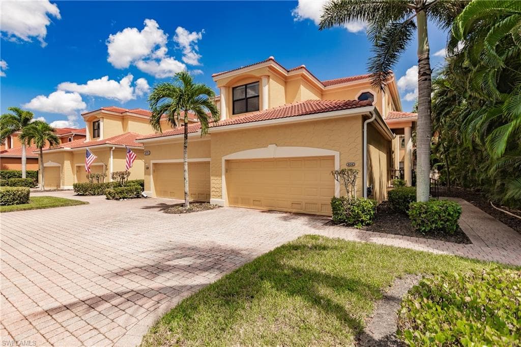 15751 Prentiss Pointe CIR 202 FORT MYERS, FL 33908
