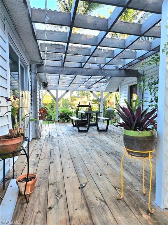 2898 Weeks AVE NAPLES, FL 34112