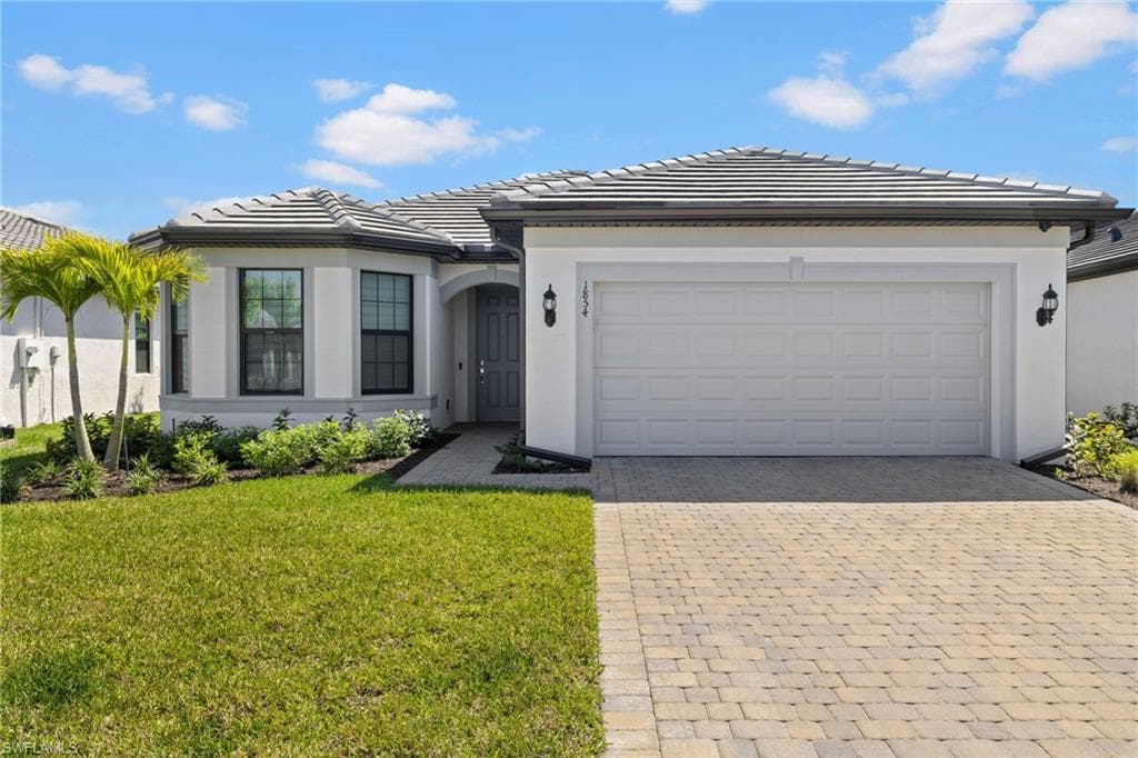1854 Amador CT NAPLES, FL 34120