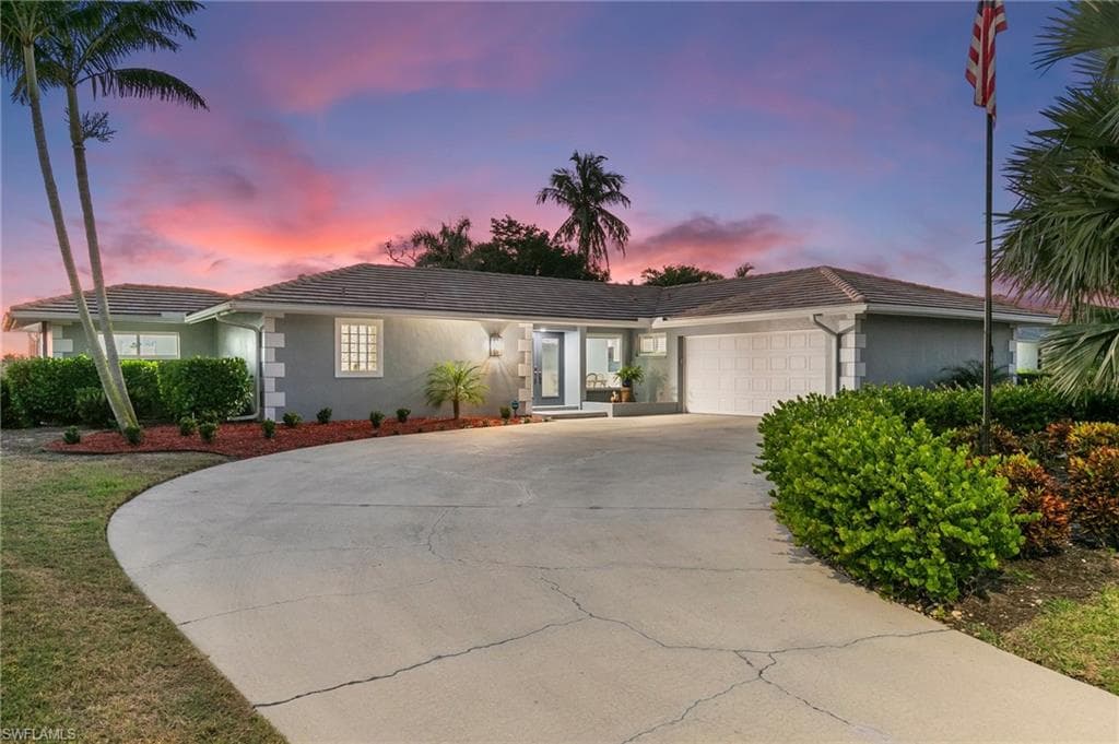 240 Shadowridge CT MARCO ISLAND, FL 34145