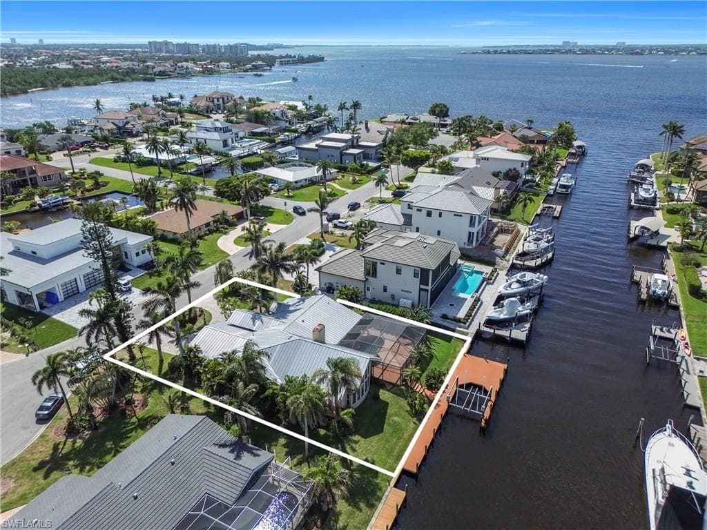 813 Cape View DR FORT MYERS, FL 33919