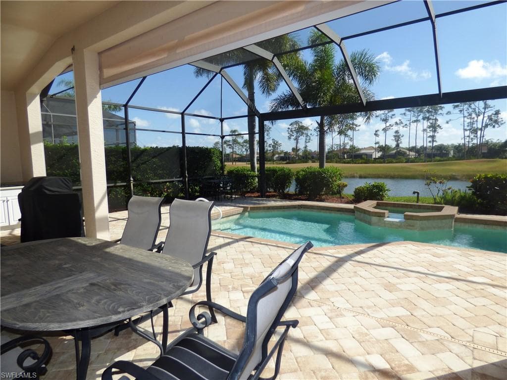 9129 Links DR FORT MYERS, FL 33913