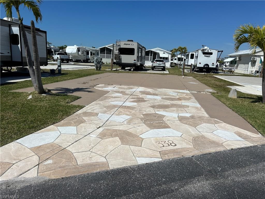 19681 D338 Summerlin RD FORT MYERS, FL 33908