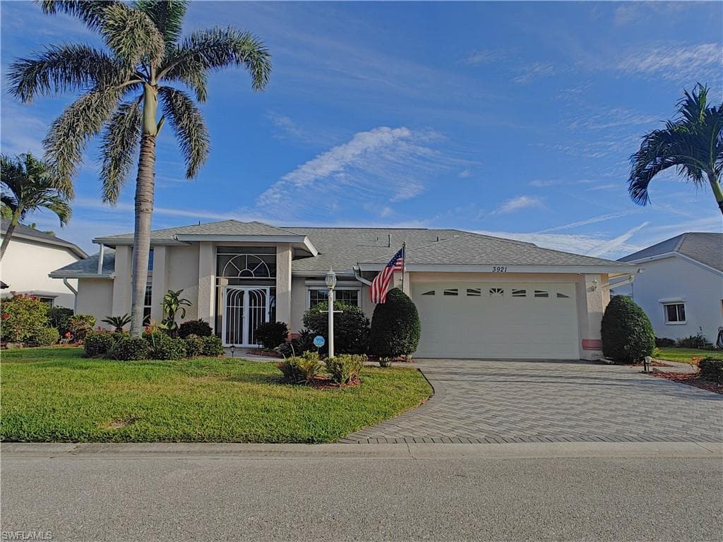 3921 Spring Garden LN ESTERO, FL 33928
